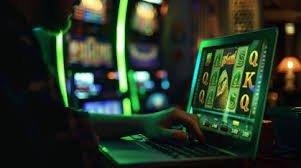 Antarmuka permainan Caishen Wins di platform totobet 805 dengan simbol-simbol keberuntungan dan fitur demo mode